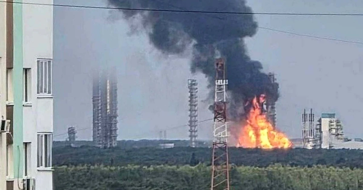 Reuters: тобольський нафтохімічний гігант зупинився на невизначений термін після удару 10 серпня
